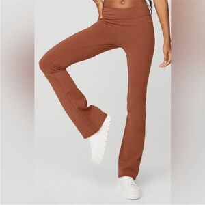 Alo Airbrush Low Rise Bootcut Leggings